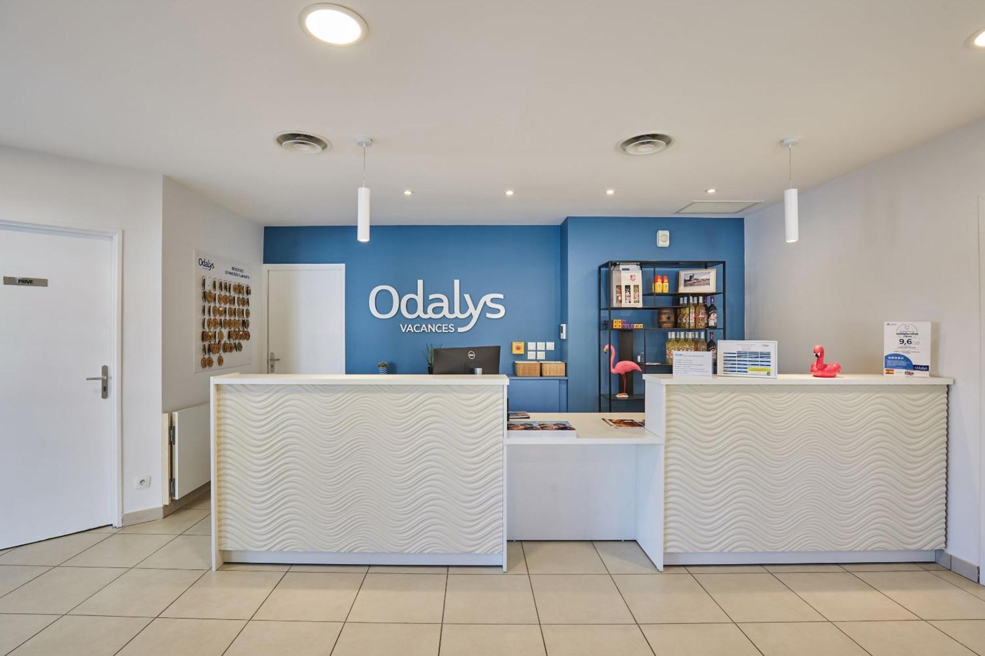 Residence Odalys Le Mas Des Flamants Aigues-Mortes Luaran gambar